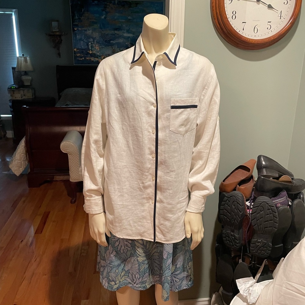 Lauren Ralph Lauren Blue and White Linen Button Down Shirt